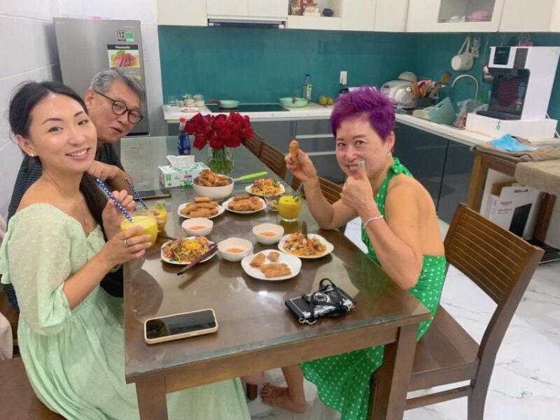 da-nang-cooking-class-and-tasting-pho-with-local-girl
