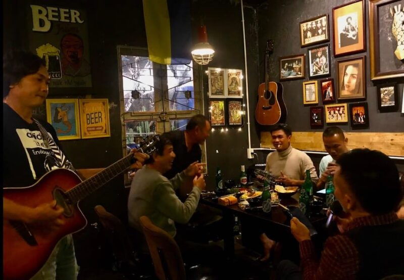 da-nang-explore-city-drink-local-beer-and-foods-tasting