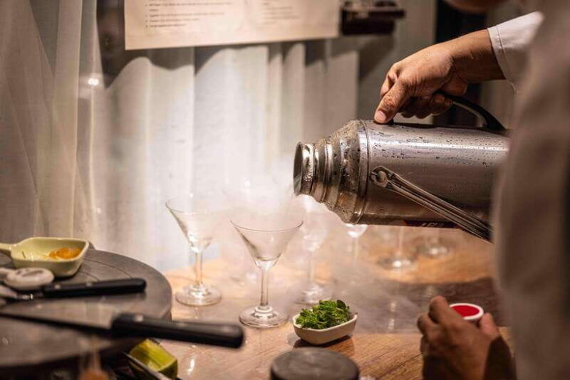 da-nang-private-cocktail-tasting-with-top-local-mixologists