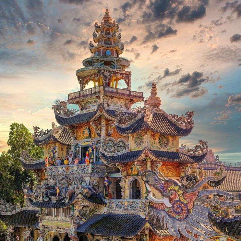 dalat-linh-phuoc-pagoda-and-stupa-of-the-prayer-wheel