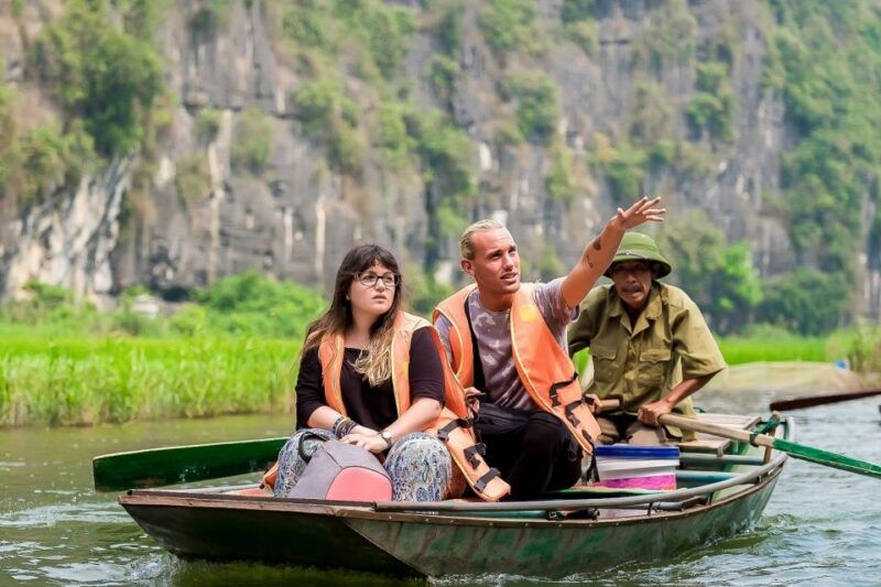 day-trip-hoa-lu-trang-an-mua-cave-with-transfer-and-lunch