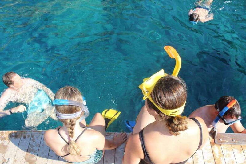 deluxe-daily-tour-snorkeling-bbq-mud-bath-from-nha-trang