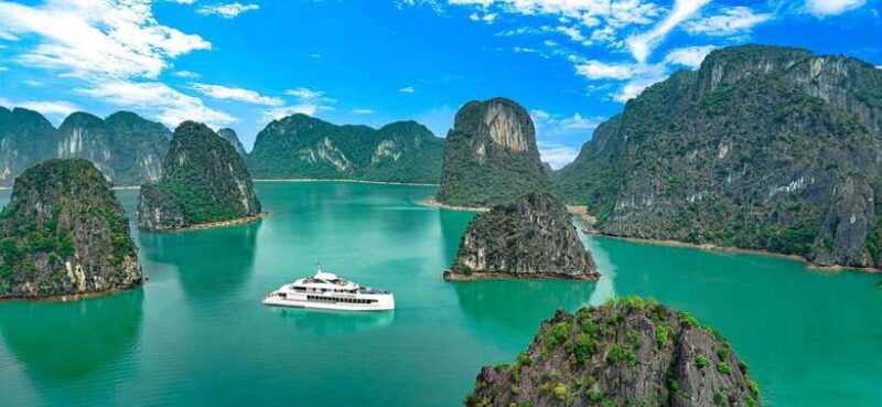 discover-halong-symphony-the-most-stunning-cruise-in-the-bay