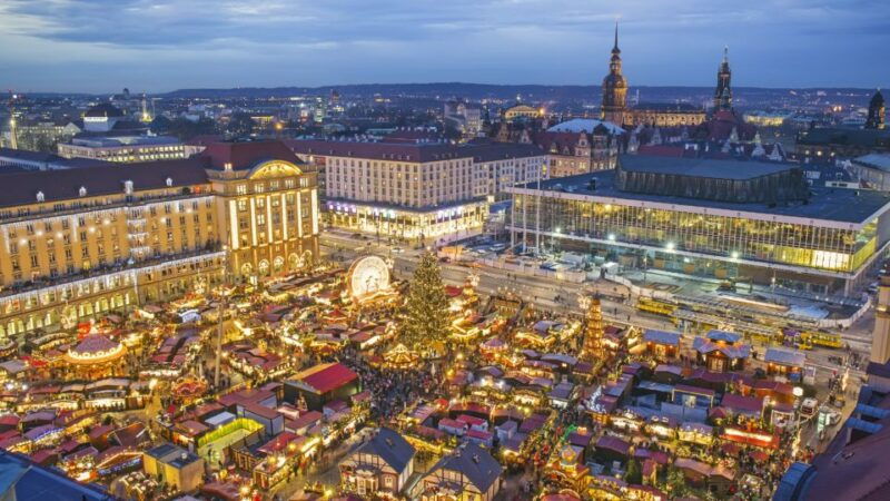 dresden-christmas-sightseeing-tour-with-a-pflaumentoffel