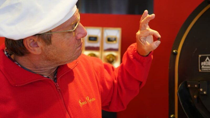 dresden-guided-bus-tour-to-stollen-bakery-with-tasting