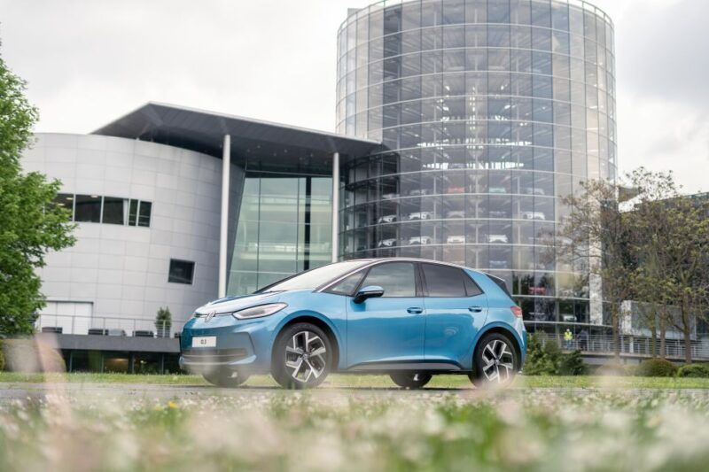 dresden-guided-tour-vw-factory-test-drive-food