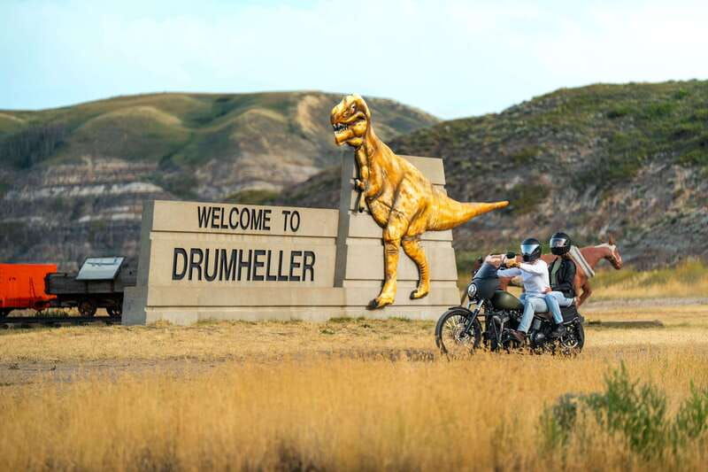 drumheller-royal-tyrrell-museum-horseshoe-canyon-hoodoos
