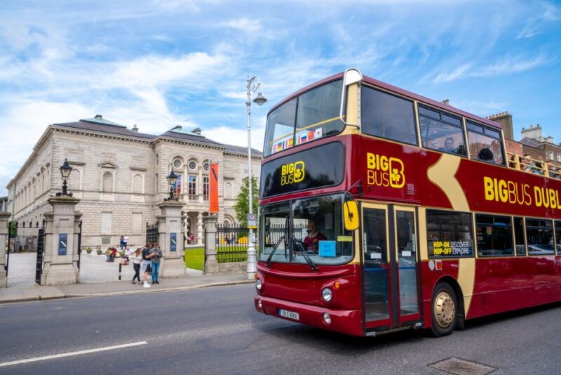 dublin-jameson-whiskey-distillery-hop-on-hop-off-bus-tour