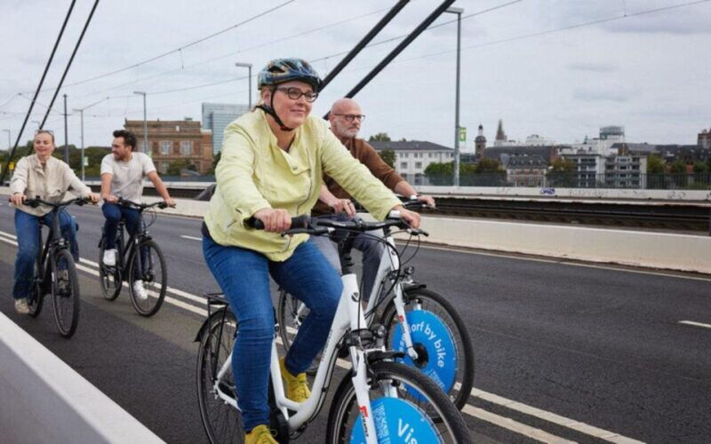 dusseldorf-group-biking-adventure