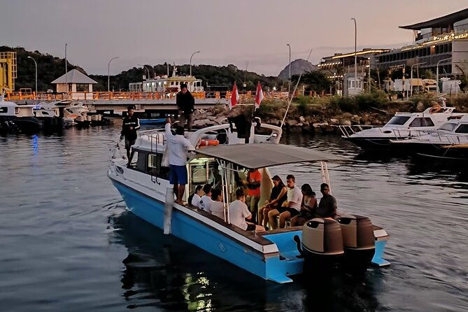 Early Bird Speedboat Group Tour : Explore Komodo Ahead of Crowds - A Review of the Early Bird Speedboat Group Tour in Komodo