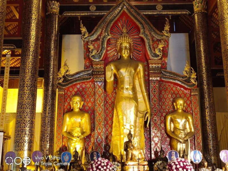 ex-monk-city-temples-walking-tour-3-5-hours-1-7-km
