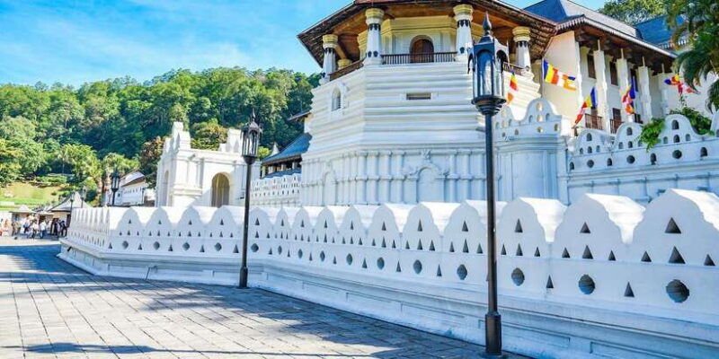 exclusive-kandy-city-tour-by-car