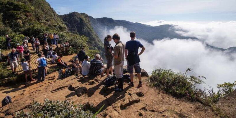 exclusive-nuawara-eliya-horton-plains-and-tea-factory-tour