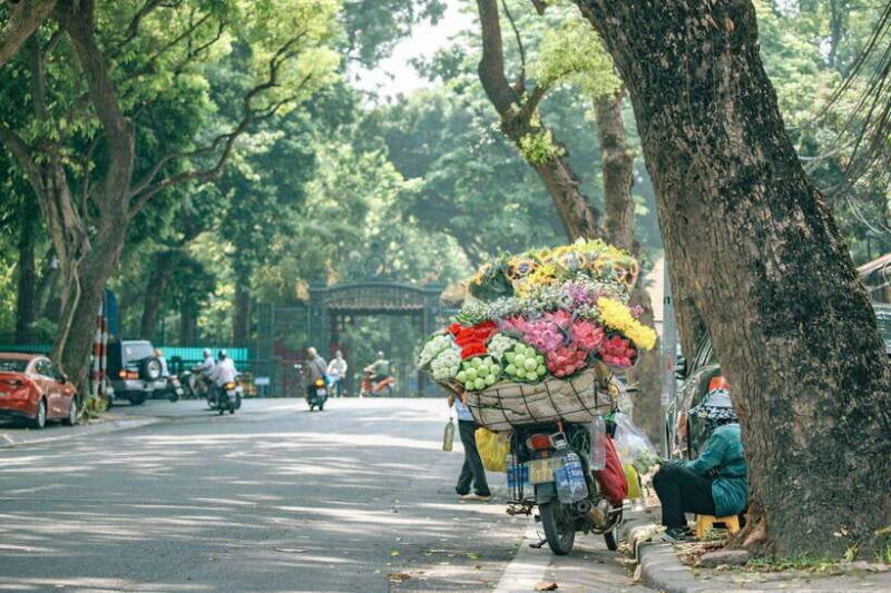 explore-hanoi-city-tour-half-day-morning