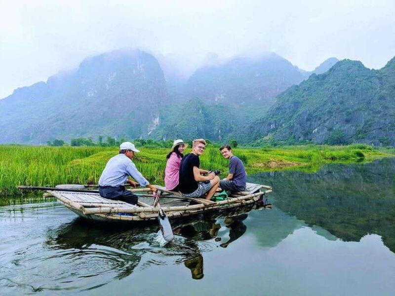 explore-ninh-binh-van-long-hoa-lu-mua-cave