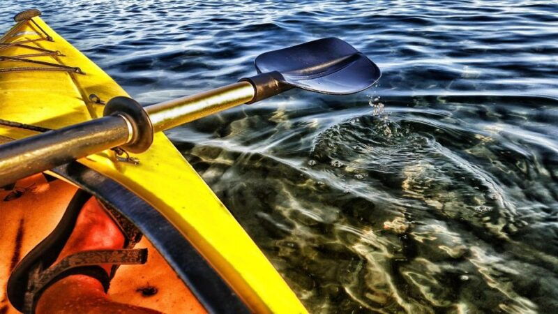 explore-santorinis-waters-kayak-rental-adventure