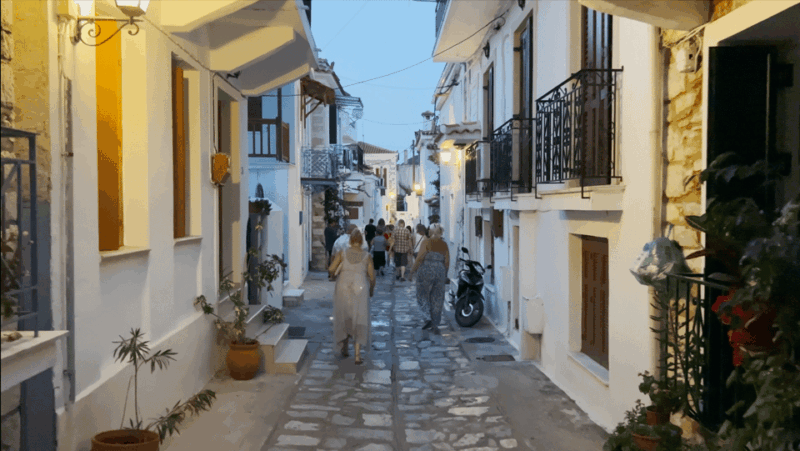 exploring-skiathos-town-a-historic-walk