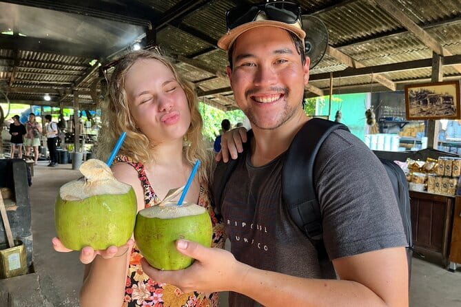 Floating Market & Railway Market Private Tour - Exploring Bangkok’s Markets and Coconut Farms: A Practical Review of the Floating & Railway Market Tour