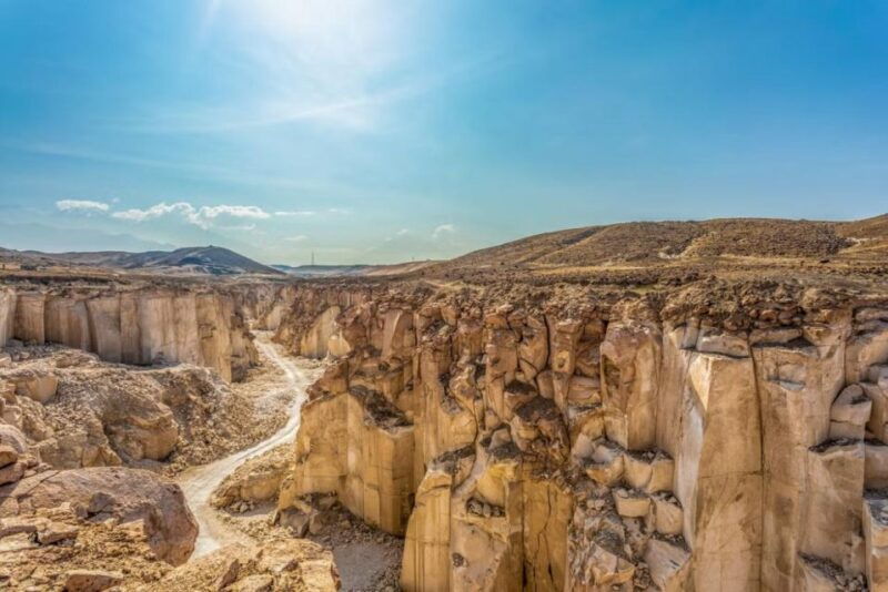 from-arequipa-tour-along-the-sillar-route