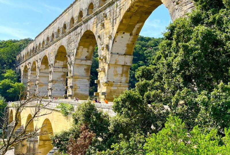 from-avignon-roman-tour-to-pont-du-gard-nimes-orange
