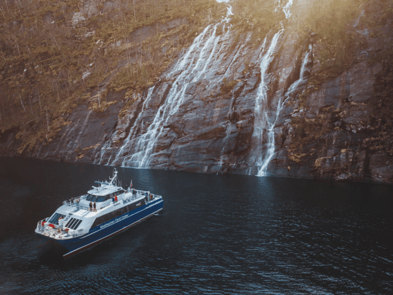 from-bergen-mostraumen-fjord-cruise-the-local-operator