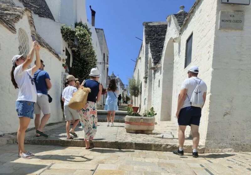 from-brindisi-alberobello-ostuni-locorotondo-aperitif