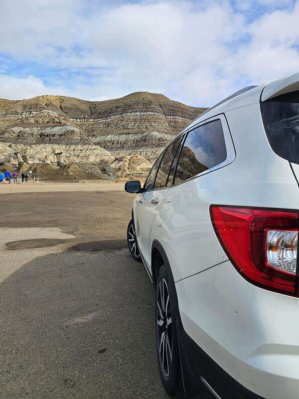 from-calgary-drumheller-private-tour-full-day-sightseeing