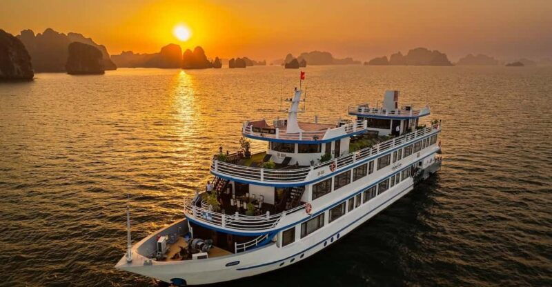 from-cat-ba-island-bai-tu-long-bay-cruise-2d-1n-quiet-route