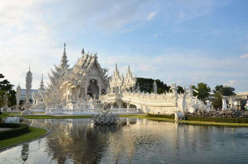 from-chiang-mai-chiang-rai-one-day-private-tour