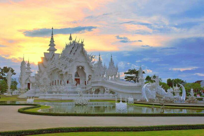 from-chiang-mai-chiang-rai-temples-and-golden-triangle-tour-2