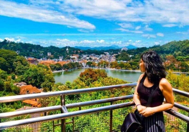 from-colombo-day-trip-to-kandy-pinnwala-royal-gardens-3