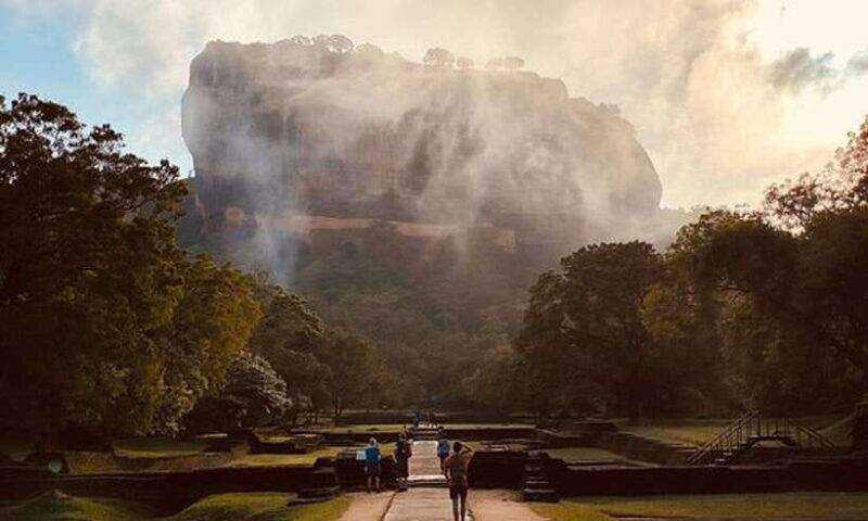 from-colombo-sigiriya-rock-sunrise-climb-with-dambulla