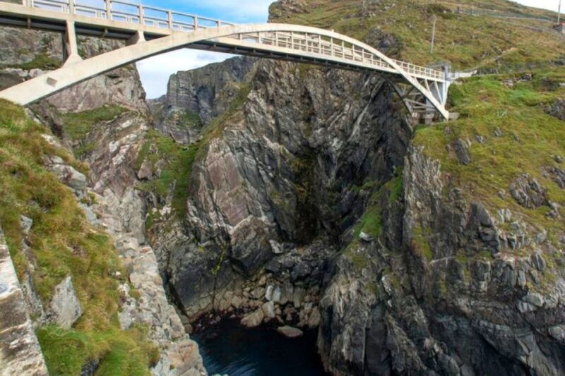 from-cork-guided-full-day-west-cork-to-mizen-head-tour