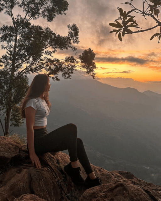 from-ella-unforgettable-sunrise-hike-to-ella-rock