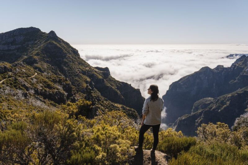 from-funchal-transfer-to-pico-do-arieiro-pico-ruivo-trail