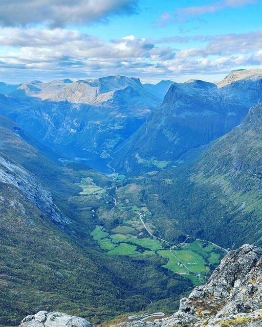 from-geiranger-dalsnibba-eagle-road-private-tour-picnic