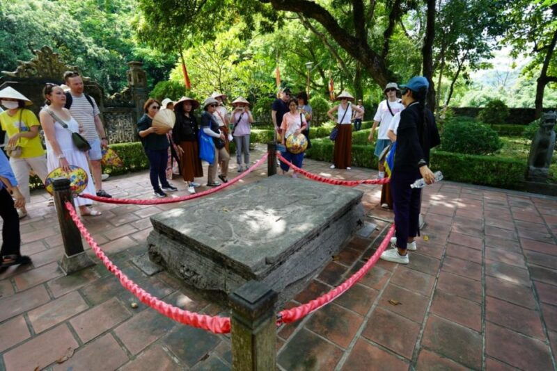 from-ha-noi-visit-hoa-lu-capital-tam-coc-boating-biking