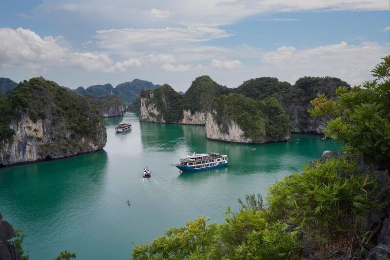 from-halong-2-days-1-night-with-halong-lan-ha-tour