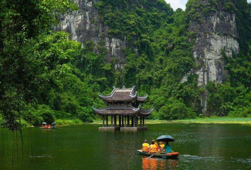 from-hanoi-2-day-ninh-binh-hoa-lu-and-trang-an-tour