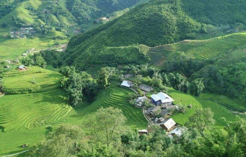 from-hanoi-2-day-sapa-trekking-cat-cat-ta-van-village