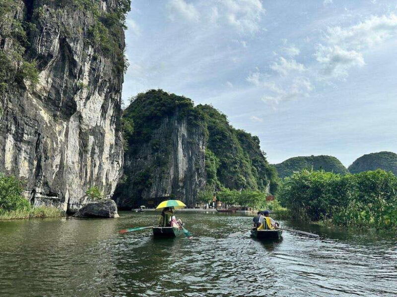 from-hanoi-hoa-lu-and-tam-coc-private-full-day-trip