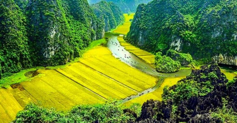 from-hanoi-hoa-lu-trang-an-and-mua-cave-full-day-trip