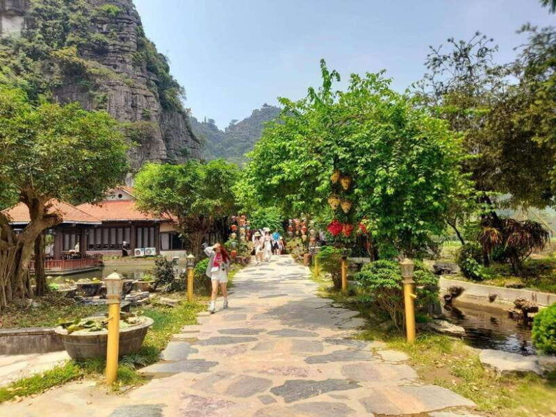 from-hanoi-ninh-binh-adventure-hoa-lu-tam-coc-tour