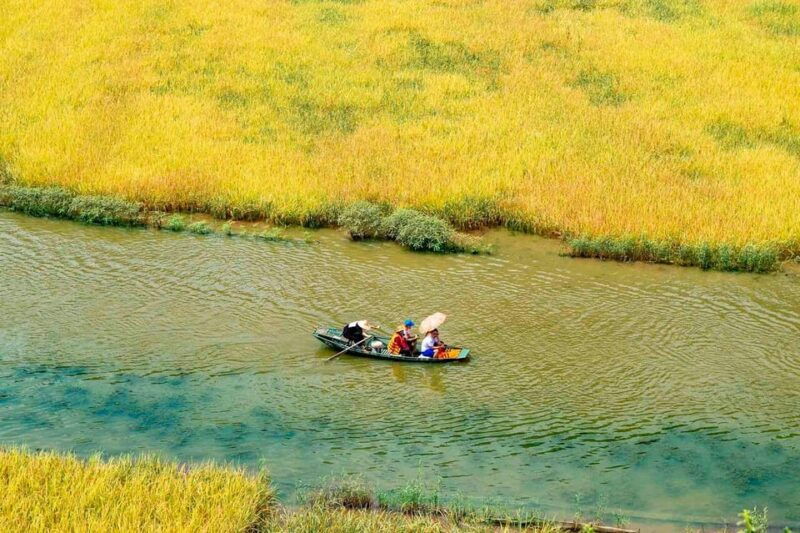 from-hanoi-visit-hoa-lu-trang-an-tam-coc-mua-caves