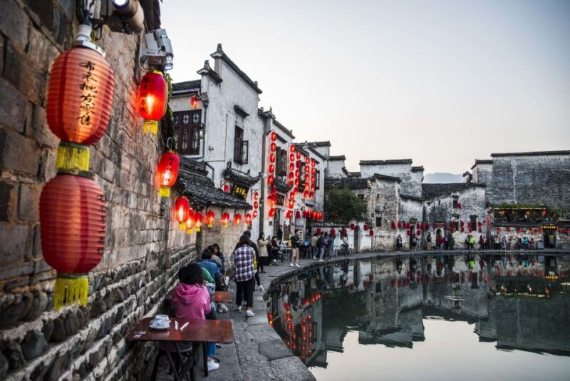 from-huangshan-city-half-day-tour-to-hongcun-village