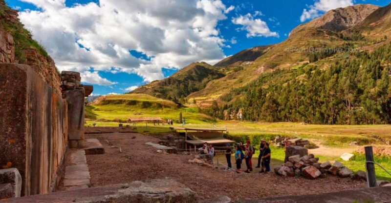 from-huaraz-chavin-de-huantar-museum-lagoon-of-querococha-2