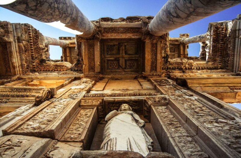from-izmir-ephesus-guided-day-trip-with-transfer-lunch