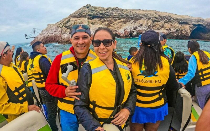 from-lima-full-day-tour-of-paracas-and-huacachina-oasis