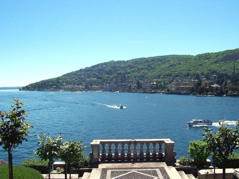 from-milan-stresa-alps-lake-maggiore-full-day-tour