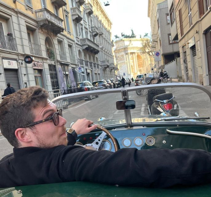 from-milan-to-certosa-of-pavia-with-a-classic-car